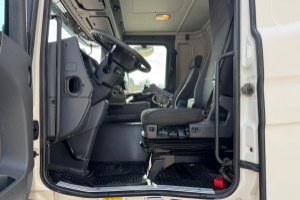 lastwagen_-_g490_10x4_hiab_26t_-_scania_251841.jpg