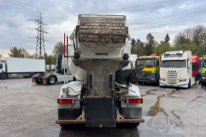 lastwagen_-_kerax_420_6x4_-_renault_307050.jpg