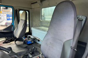 lastwagen_-_kerax_450_6x4_bordmatik_-_renault_303045.jpg