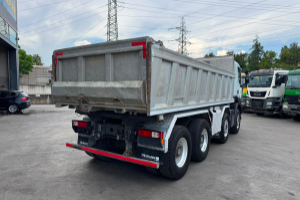 lastwagen_-_kerax_520_8x4_stahlkipper_2_seiten_-_renault_295367.jpg
