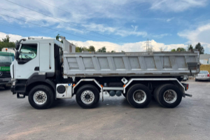 lastwagen_-_kerax_520_8x4_stahlkipper_2_seiten_-_renault_295370.jpg
