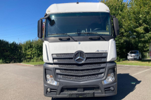 lastwagen_-_mercedes_actros_1842_containerchassis__ab_mfk__ab_service_-_mercedes_253097.jpg