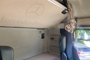 lastwagen_-_mercedes_actros_1842_containerchassis__ab_mfk__ab_service_-_mercedes_253107.jpg