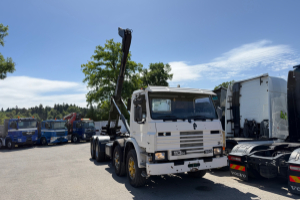 lastwagen_-_p113_hl_360_8x4__-_scania_293377.jpg