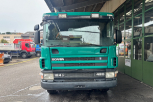 lastwagen_-_p124cb8x4_-_scania_256764.jpg