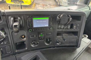 lastwagen_-_p320_4x2_troesch_-_scania_254808.jpg