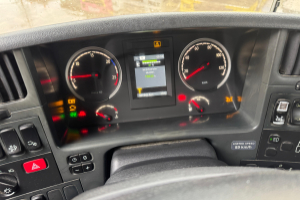 lastwagen_-_p320_4x2_troesch_-_scania_254809.jpg