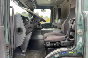 lastwagen_-_p320_4x2_troesch_-_scania_254878.jpg