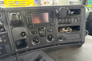 lastwagen_-_p320_4x2_troesch_-_scania_254880.jpg