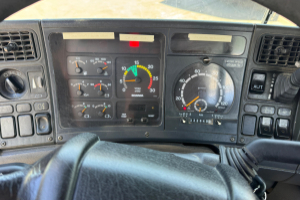 lastwagen_-_p380_8x4_silo_12m3_-_scania_290597.jpg
