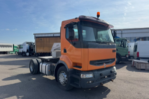 lastwagen_-_premium_370_4x2_-_renault_308419.jpg