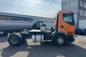 lastwagen_-_premium_370_4x2_-_renault_308420.jpg
