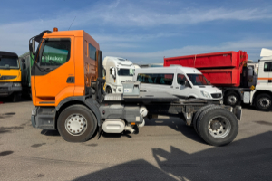 lastwagen_-_premium_370_4x2_-_renault_308424.jpg