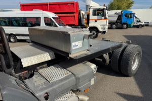 lastwagen_-_premium_370_4x2_-_renault_308425.jpg