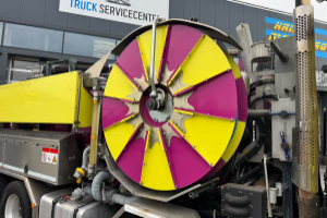 lastwagen_-_r480_8x4_kaiser_aquastar_3_recycler_-_scania_308442.jpg
