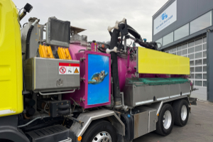 lastwagen_-_r480_8x4_kaiser_aquastar_3_recycler_-_scania_308446.jpg
