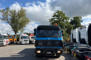 lastwagen_-_sk_1831_4x2_fassi_f105_kipper__-_mercedes_306980.jpg