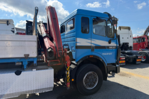 lastwagen_-_sk_1831_4x2_fassi_f105_kipper__-_mercedes_306981.jpg