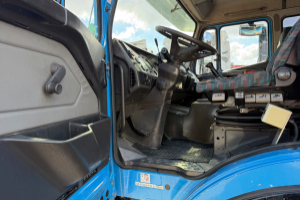 lastwagen_-_sk_1831_4x2_fassi_f105_kipper__-_mercedes_306989.jpg