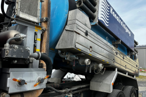 lastwagen_-_sk_2538_v8_6x4_kaiser__-_mercedes_290013.jpg