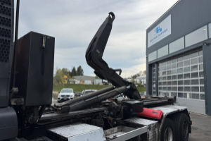 lastwagen_-_tga_28_440_6x4-4_hiab_21t_-_man_306748.jpg