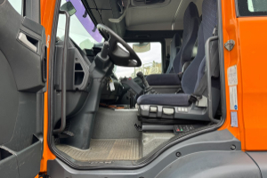 lastwagen_-_tga_28_440_6x4-4_hiab_21t_-_man_306749.jpg