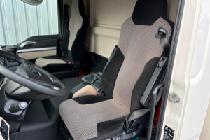 lastwagen_-_tgm_12_250_4x2_bl_-_man_183808.jpg