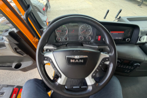 lastwagen_-_tgm_15_250_4x2__-_man_303372.jpg