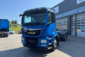 lastwagen_-_tgs_26_440_6x2_4_fahrgestell_-_man_248002.jpg