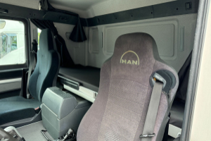 lastwagen_-_tgs_26_440_6x2_chassis_-_man_191134.jpg