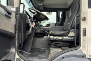 lastwagen_-_tgs_28_440_6x2_ut_gigant_-_man_247749.jpg