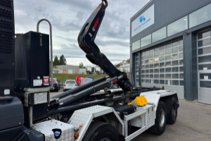 lastwagen_-_tgs_35_480_8x4_hiab_26t_ahk_-_man_303433.jpg
