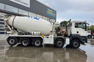 lastwagen_-_tgs_44_480_10x4_liebherr_10m3__-_man_251622.jpg