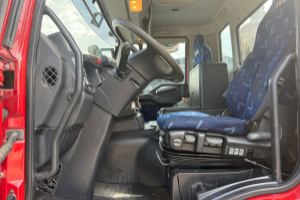 lastwagen_-_trakker_34t45_10x4_chassis__-_iveco_293607.jpg