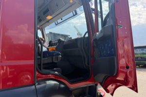 lastwagen_-_trakker_34t45_10x4_chassis__-_iveco_293611.jpg