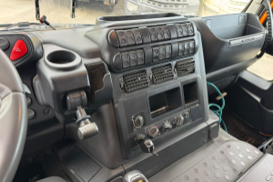 lastwagen_-_trakker_410_6x4_moser_-_iveco_305675.jpg