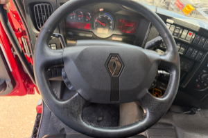 lastwagen_-_wide_26_430_6x2__-_renault_294440.jpg