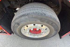 lastwagen_-_wide_26_430_6x2__-_renault_294446.jpg