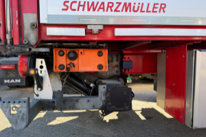 lastwagen_-_xf_460_4x2_hebebuehne_-_daf_306851.jpg