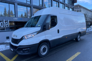 lieferwagen_und_transporter_-_35_s_14h_a8_automatik_lang_und_hoch_-_iveco_280797.jpg