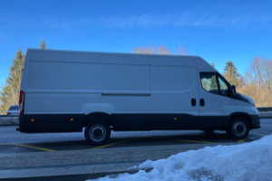 lieferwagen_und_transporter_-_35_s_14h_a8_automatik_lang_und_hoch_-_iveco_280800.jpg