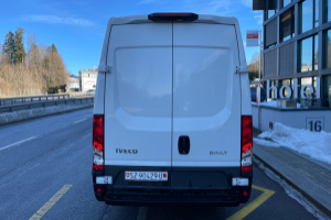 lieferwagen_und_transporter_-_35_s_14h_a8_automatik_lang_und_hoch_-_iveco_280802.jpg