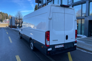lieferwagen_und_transporter_-_35_s_14h_a8_automatik_lang_und_hoch_-_iveco_280804.jpg