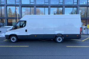 lieferwagen_und_transporter_-_35_s_14h_a8_automatik_lang_und_hoch_-_iveco_280805.jpg