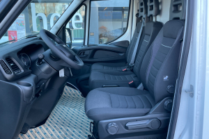 lieferwagen_und_transporter_-_35_s_14h_a8_automatik_lang_und_hoch_-_iveco_280809.jpg
