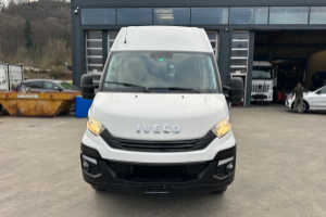 lieferwagen_und_transporter_-_35c18v_daily_servicewagen_sortimo_-_iveco_252535.jpg
