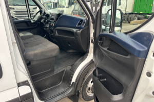 lieferwagen_und_transporter_-_35c18v_daily_servicewagen_sortimo_-_iveco_252538.jpg