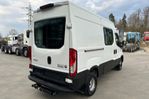 lieferwagen_und_transporter_-_35c18v_daily_servicewagen_sortimo_-_iveco_252542.jpg