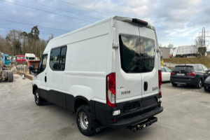 lieferwagen_und_transporter_-_35c18v_daily_servicewagen_sortimo_-_iveco_252544.jpg