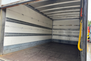 lieferwagen_und_transporter_-_70c21_daily_4x2__-_iveco_251640.jpg
